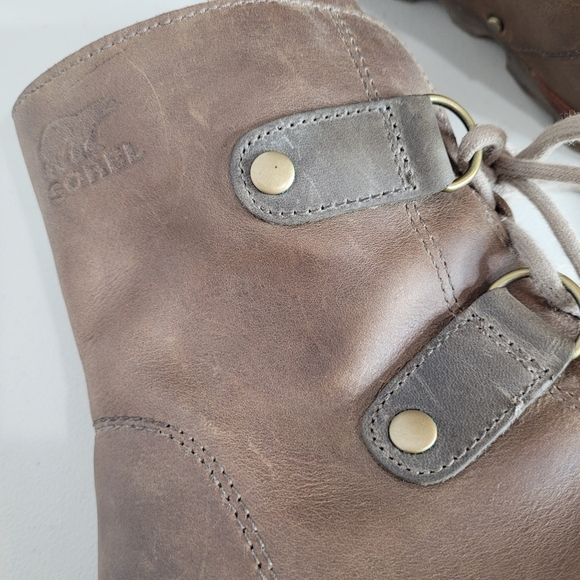 Sorel Brown Waterproof Distressed Leather Lace-Up City Wedge Boot - Size 8 - Picture 11 of 15